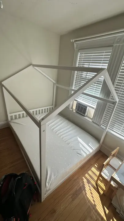 Bunk bed assembly project by FurniSet Pro