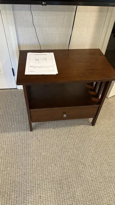 Side table / End table assembly project by FurniSet Pro